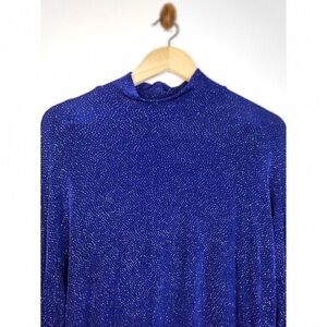 Sparkling Blue Long-Sleeve Top